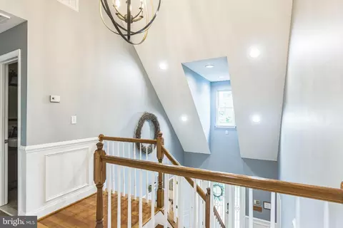 Entry Way - 3 Spinnaker Reef, Middle River, MD 21220 photo 5 of 9