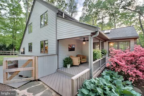 8 Jordan Mill Ct, White Hall, MD 21161