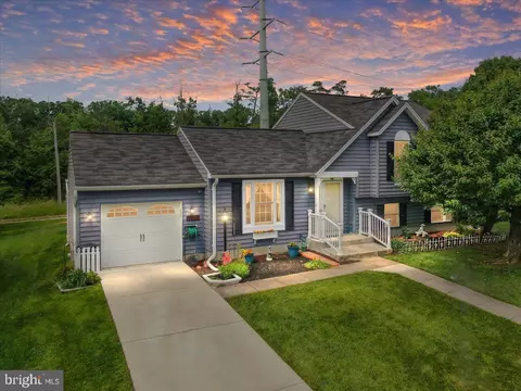 16 Briarleaf Ct, Catonsville, MD 21228