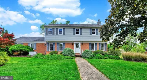 1002 Saxon Hill Dr, Cockeysville, MD 21030