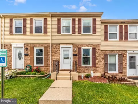 8 Congaree Ct, Nottingham, MD 21236