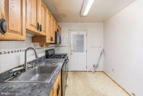 2137 Cockspur Rd, Middle River, MD 21220 photo 10
