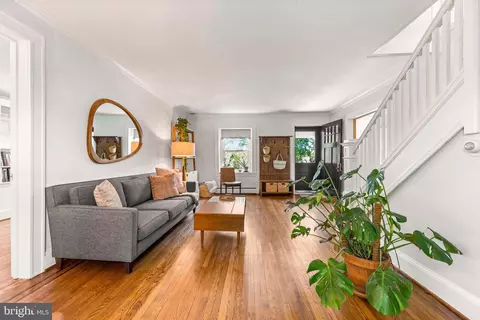 822 E Joppa Rd, Towson, MD 21286