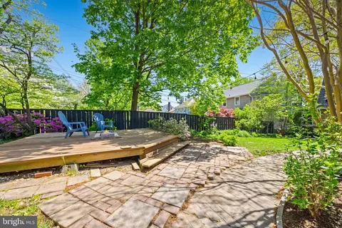 Exterior - 822 E Joppa Rd, Towson, MD 21286 photo 5 of 10