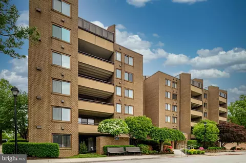 2 High Stepper Ct #201, Pikesville, MD 21208