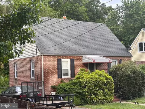 19 Pelczar Ave, Essex, MD 21221