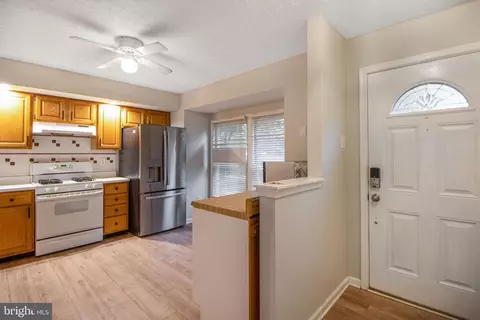 2 Cedarcone Ct, Nottingham, MD 21236 photo 6