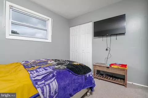 Bedroom - 5513 Daybreak Ter, Baltimore, MD 21206 photo 3 of 10
