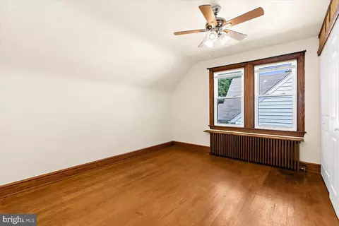 Bedroom - 1209 Maiden Choice Ln, Baltimore, MD 21229 photo 5 of 9