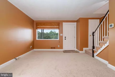 Living - 7813 E Baltimore St, Baltimore, MD 21224 photo 1 of 8