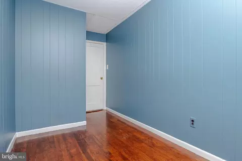 Entry Way - 7813 E Baltimore St, Baltimore, MD 21224 photo 3 of 4
