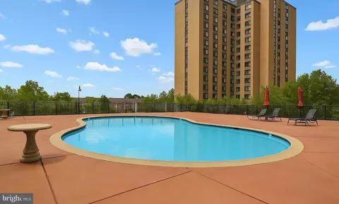 Exterior - 205 E Joppa Rd #608, Towson, MD 21286 photo 2 of 3