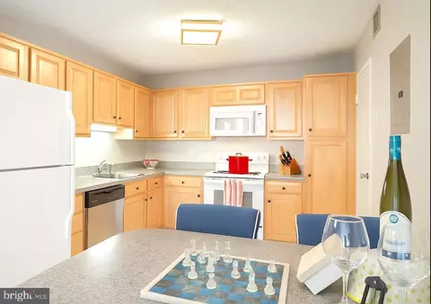 Kitchen - 205 E Joppa Rd #608, Towson, MD 21286 photo 1 of 1
