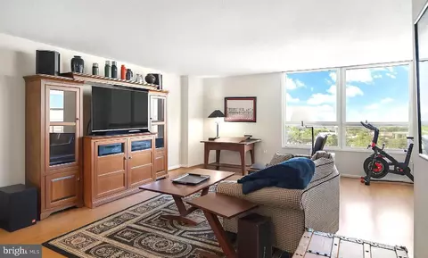 Living - 205 E Joppa Rd #608, Towson, MD 21286 photo 1 of 2