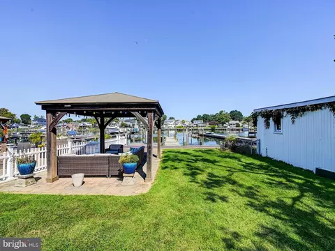 Exterior - 7306 Waldman Ave, Sparrows Point, MD 21219 photo 11 of 14