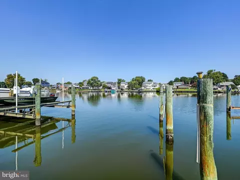 View/Area - 7306 Waldman Ave, Sparrows Point, MD 21219 photo 4 of 9