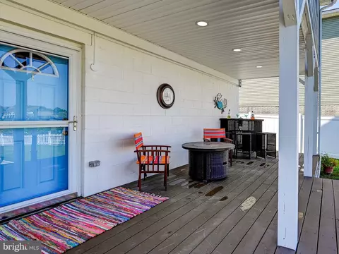 Exterior - 7306 Waldman Ave, Sparrows Point, MD 21219 photo 7 of 14