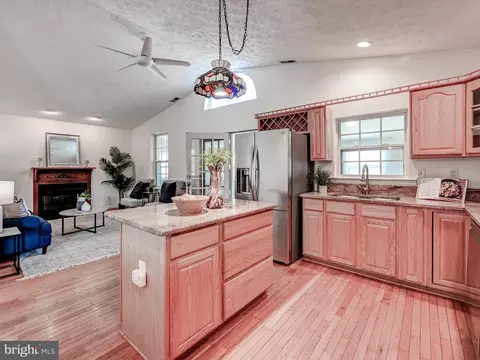 Kitchen - 7306 Waldman Ave, Sparrows Point, MD 21219 photo 3 of 6