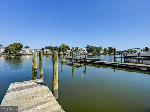 View/Area - 7306 Waldman Ave, Sparrows Point, MD 21219 photo 5 of 9