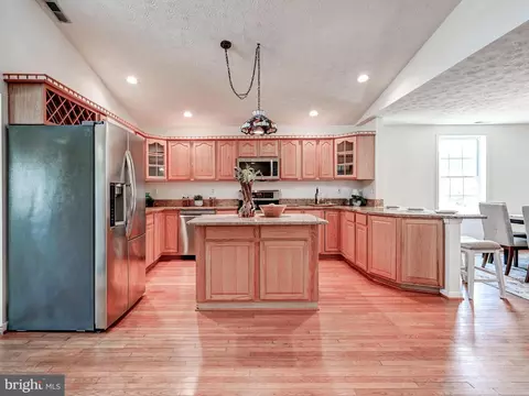 Kitchen - 7306 Waldman Ave, Sparrows Point, MD 21219 photo 6 of 6