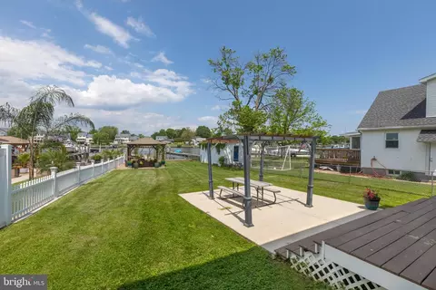 Exterior - 7306 Waldman Ave, Sparrows Point, MD 21219 photo 8 of 14