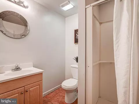 Bath - 7306 Waldman Ave, Sparrows Point, MD 21219 photo 4 of 4