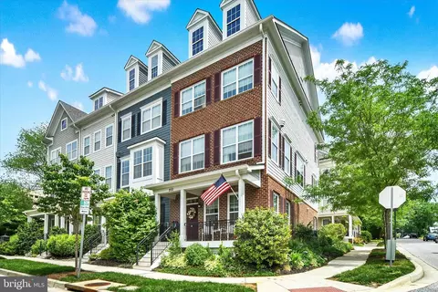 200 Meridian Ln, Towson, MD 21286