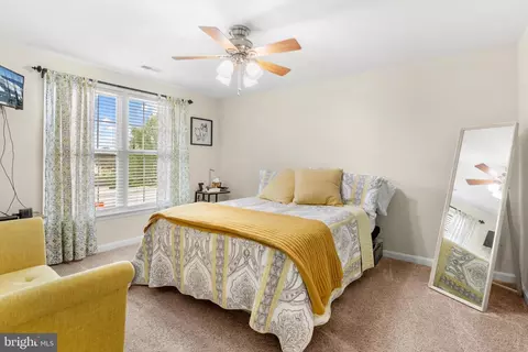 Bedroom - 11713 Jerome Ave, White Marsh, MD 21162 photo 7 of 9
