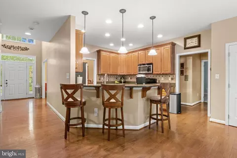 Entry Way - 11713 Jerome Ave, White Marsh, MD 21162 photo 6 of 12
