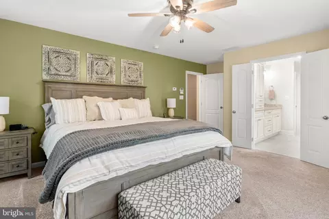 Entry Way - 11713 Jerome Ave, White Marsh, MD 21162 photo 7 of 12