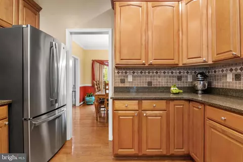 Kitchen - 11713 Jerome Ave, White Marsh, MD 21162 photo 4 of 5