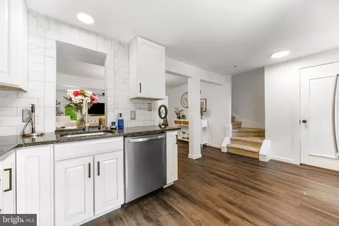 Entry Way - 9023 Deviation Rd, Nottingham, MD 21236 photo 4 of 11