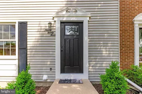 Entry Way - 9023 Deviation Rd, Nottingham, MD 21236 photo 2 of 11
