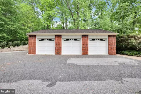 Exterior - 5501 Williams Rd, Hydes, MD 21082 photo 3 of 19