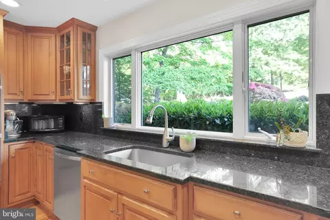 Kitchen - 5501 Williams Rd, Hydes, MD 21082 photo 9 of 10