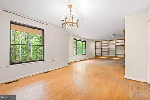 Living - 4202 Green Glade Rd, Phoenix, MD 21131 photo 6 of 10