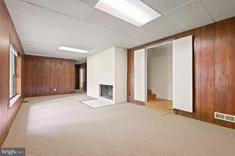 Living - 4202 Green Glade Rd, Phoenix, MD 21131 photo 8 of 10