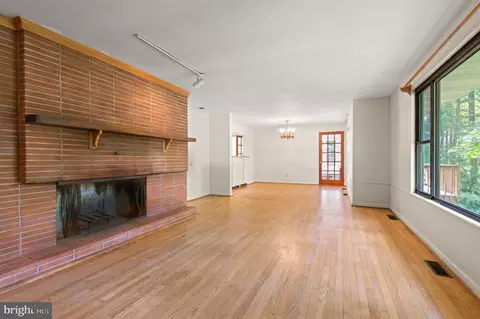 Living - 4202 Green Glade Rd, Phoenix, MD 21131 photo 5 of 10