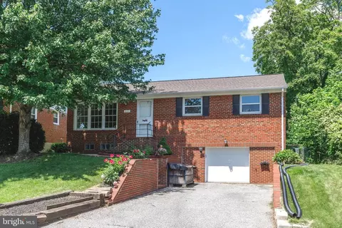 8704 Avondale Rd, Parkville, MD 21234