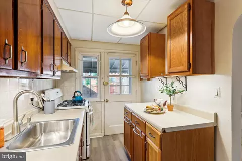 1075 Elm, Halethorpe, MD 21227 photo 13