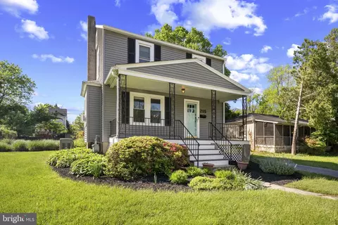 215 Hawthorne Ave, Pikesville, MD 21208