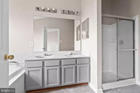 Bath - 9711 Luguna Rd, Middle River, MD 21220 photo 1 of 3