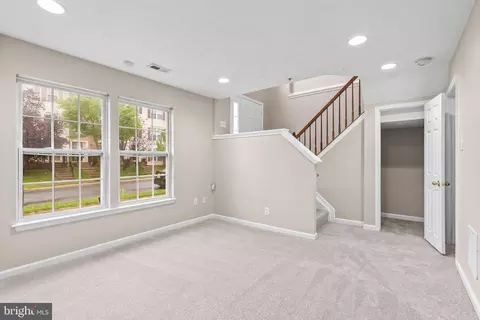 Living - 9711 Luguna Rd, Middle River, MD 21220 photo 2 of 10