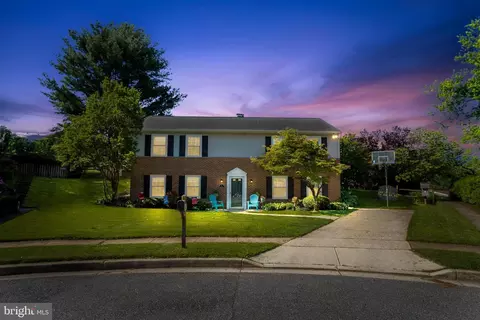 5 Harlow Ct, Cockeysville, MD 21030