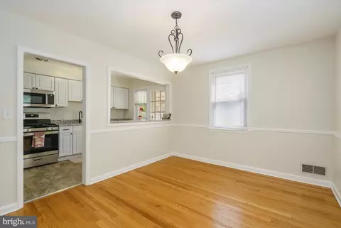 5113 Thomas Ave, Nottingham, MD 21236 photo 8