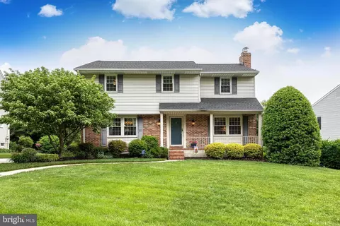 806 Chestnut Glen Garth, Towson, MD 21204