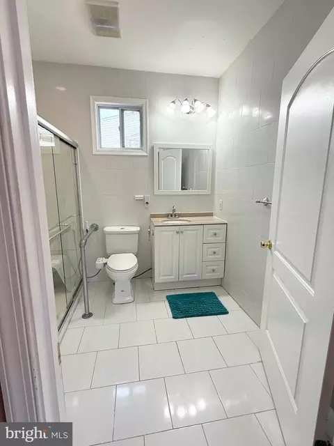 Bath - 10 Karendale Ct, Windsor Mill, MD 21244 photo 1 of 5