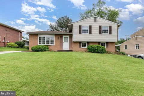 9005 Fieldchat Rd, Nottingham, MD 21236