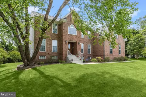 Exterior - 5 Caitlins Ct, Windsor Mill, MD 21244 photo 6 of 6