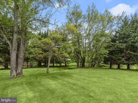Exterior - 5 Caitlins Ct, Windsor Mill, MD 21244 photo 3 of 6